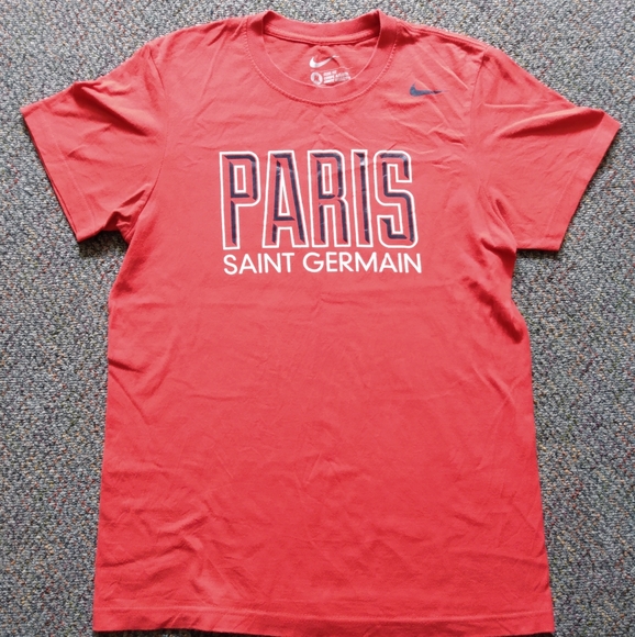 Nike Paris Saint Germain t shirt